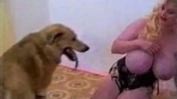Grotesque bimbo getting fucked by a sexy doggo